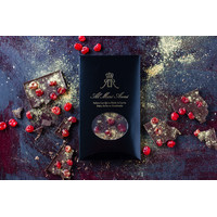 AL MARI ANNI | WHITE CHOCOLATE WITH FREEZE-DRIED STRAWBERRIES, PRECIOUS FLOWERS OF LAVENDER AND ROSES